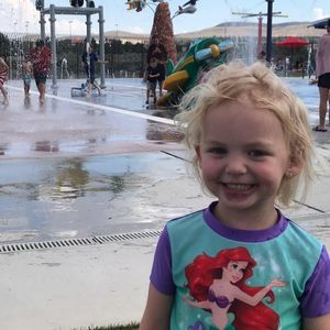 Meet your Posher, Lori